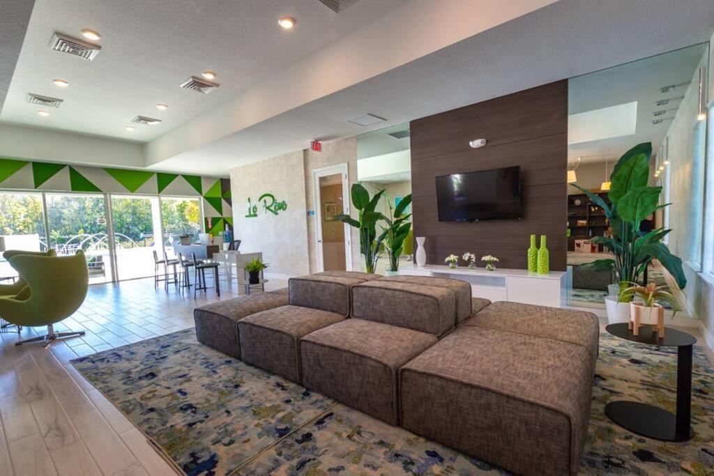 Beautiful Four Bedrooms Townhouse With Splash Pool At Le Reve Resort คิสซิมมี ภายนอก รูปภาพ